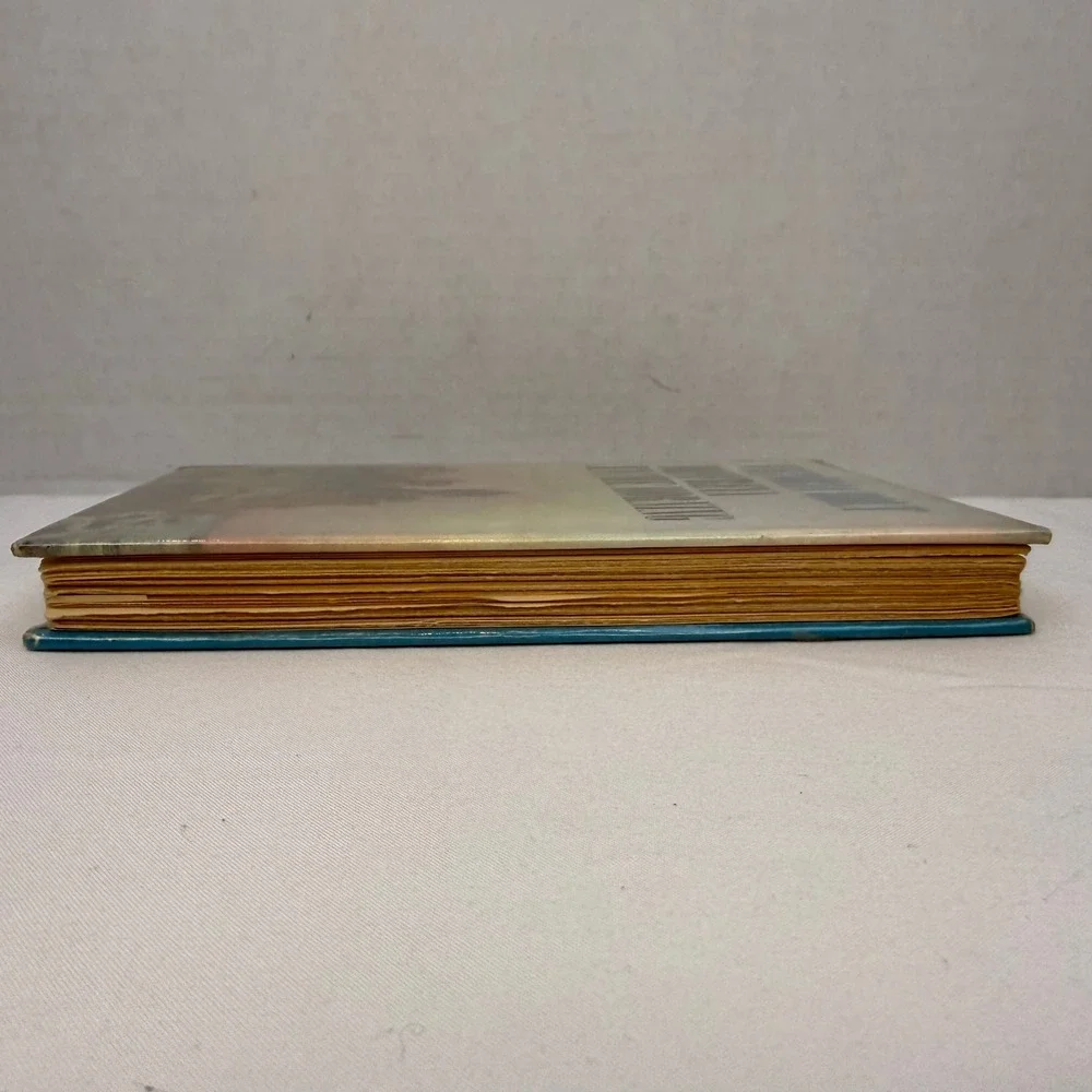 Victoria Holt Menfreya in the Morning Hardcover 1966 Doubleday Gothic Romance